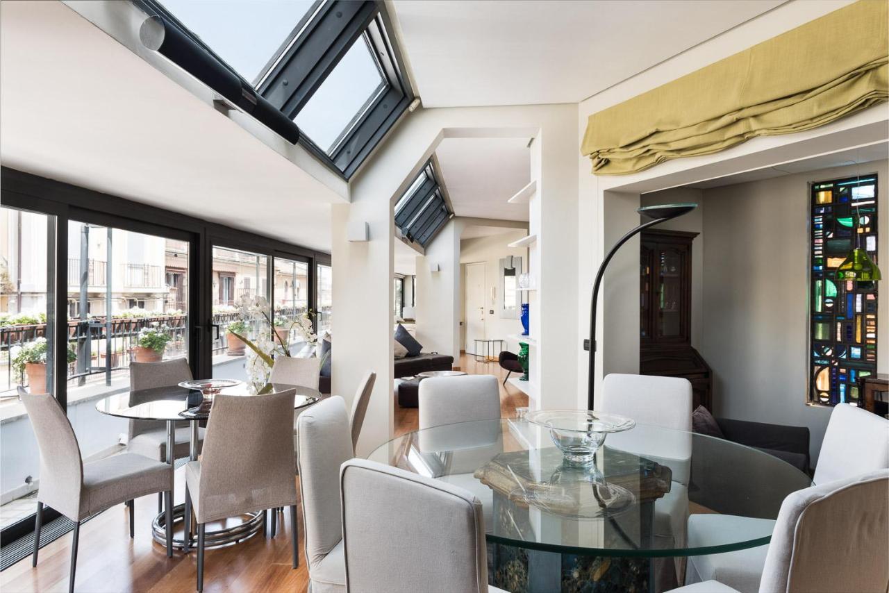 Idyllia - Penthouse In Navona Area Apartamento *